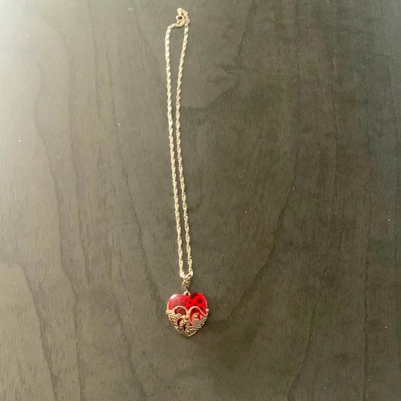 Jewelry - Costume red heart pendant necklace